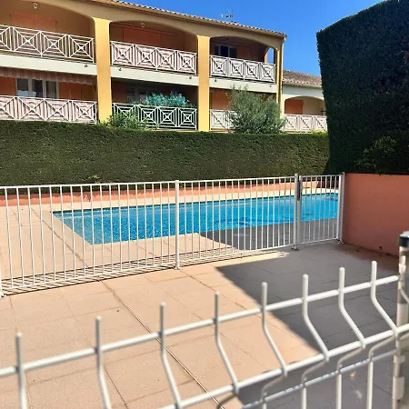 Piscine Climatisee * La Croix-Valmer